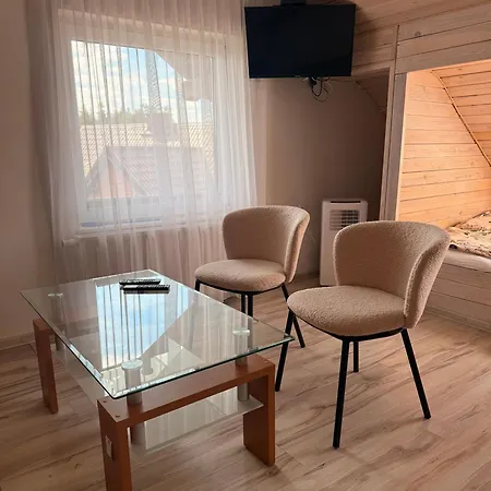 Paklada 3 Pokój Typu Apartamento Karsin